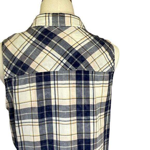 Maurices Womens Size Large Button Front Shirt Blue Yellow Plaid Sleeveless - Picture 8 of 11